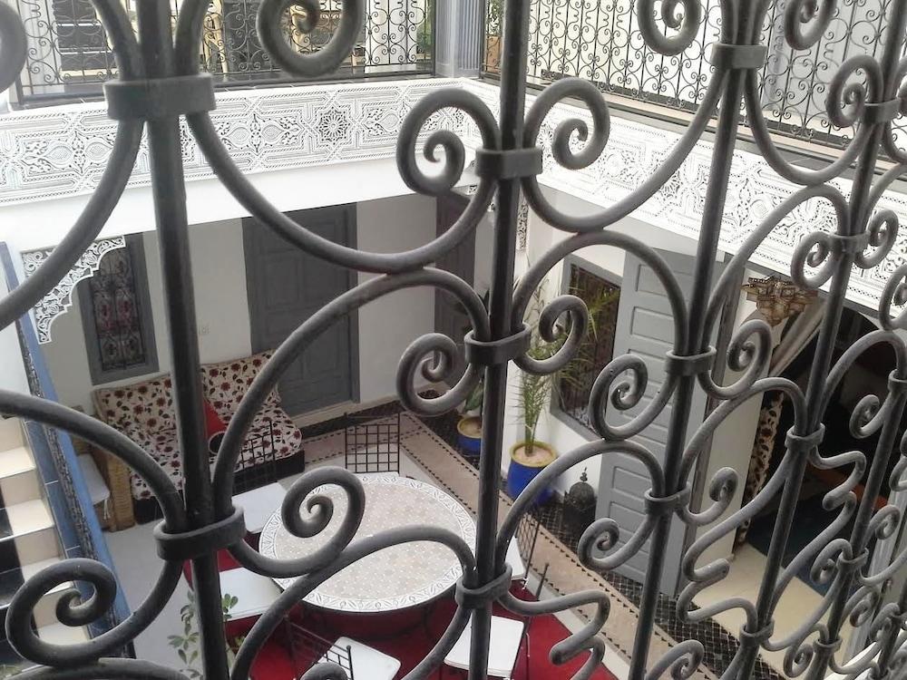 Dar Boutouil Bed & Breakfast Marrakesh Exterior foto